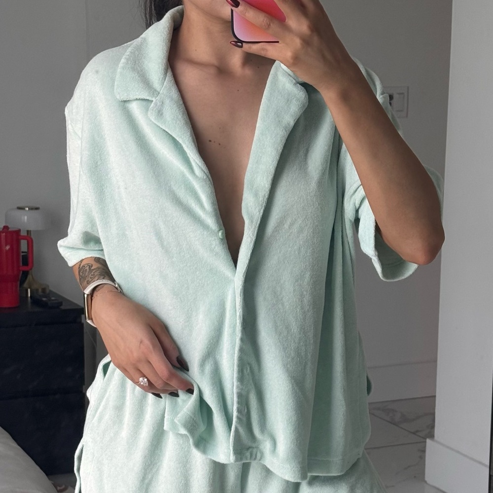 H&M Terry Button Up Oversized Top - Picture 2 of 6